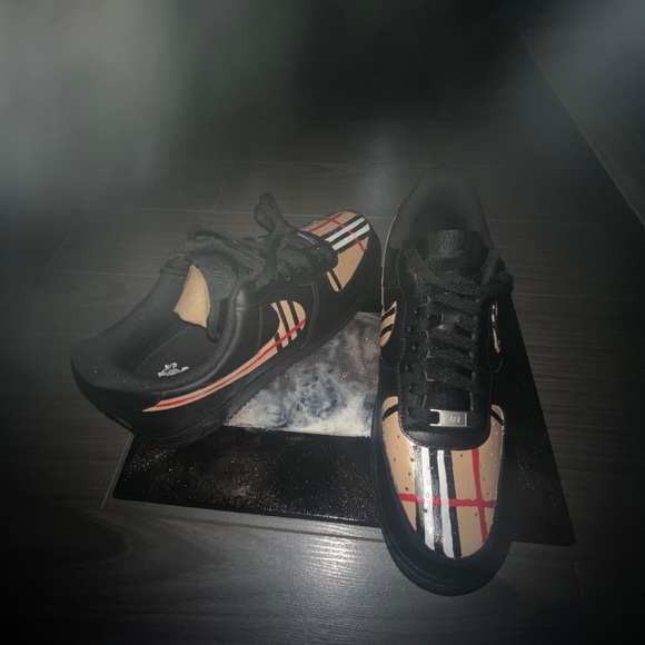 Nova Check Inspired Air Force 1’S - Picture 7 of 9